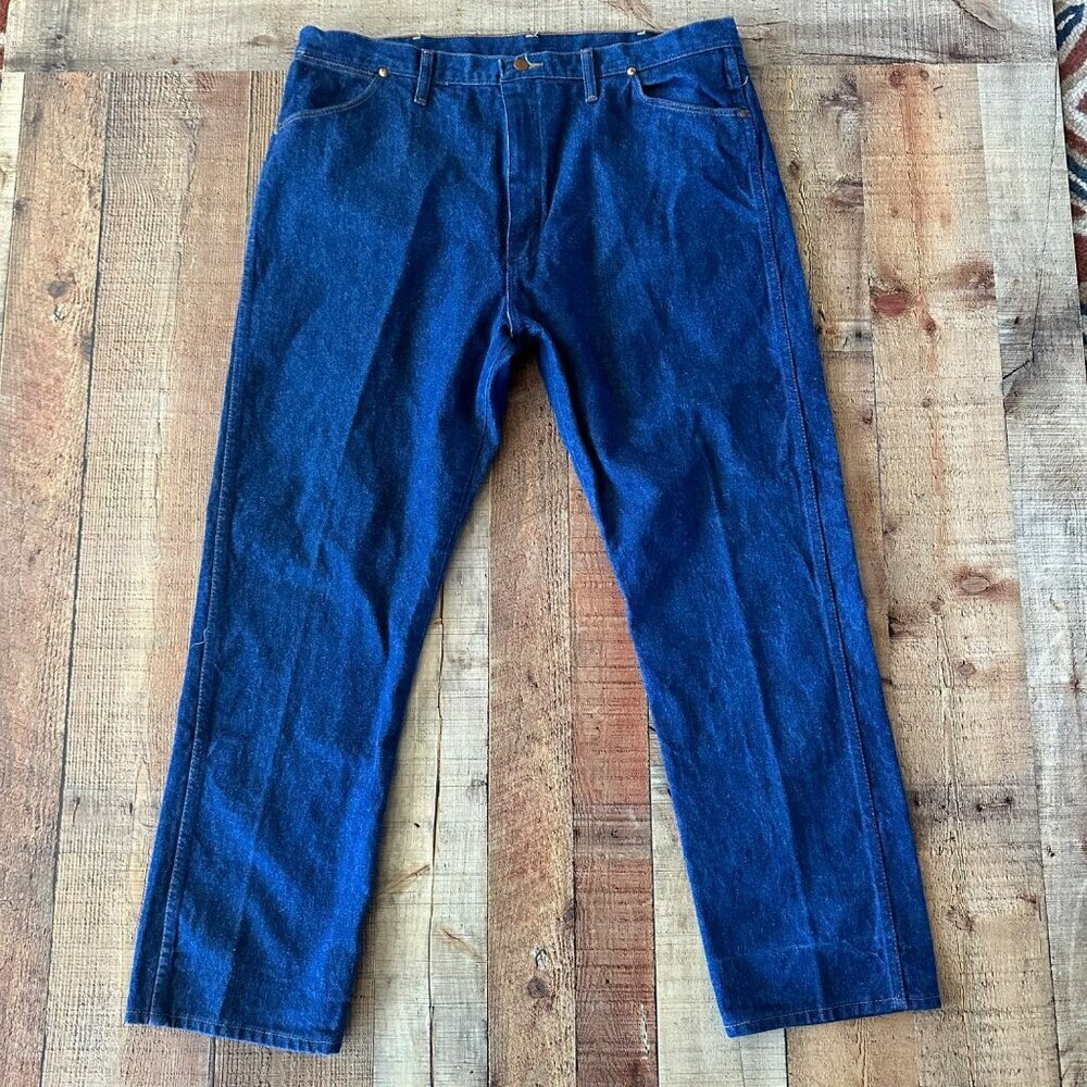 Vintage Blue Denim Jeans With Classic Fit & Slightly Worn Charm